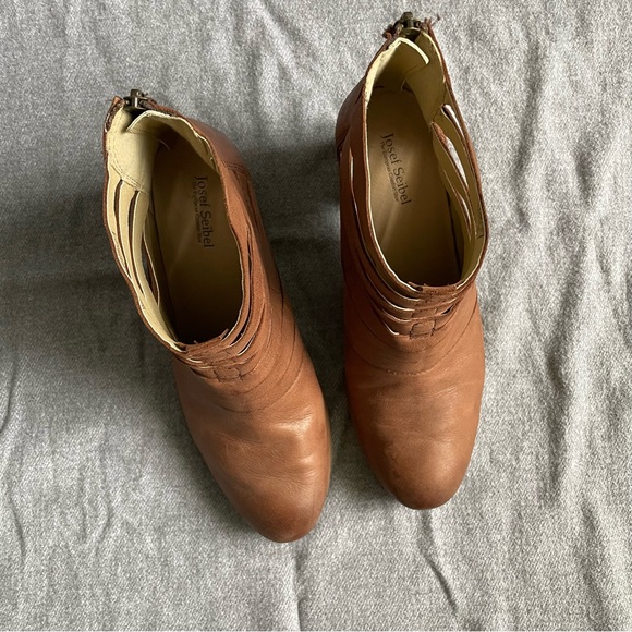 SALE⛄️ Josef Seibel Booties - Picture 5 of 7